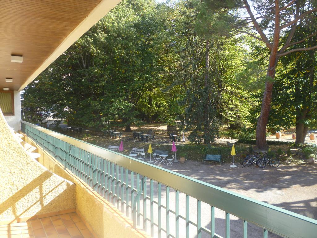 Hotel Le Mas Fleuri Vernet-les-Bains Exterior photo