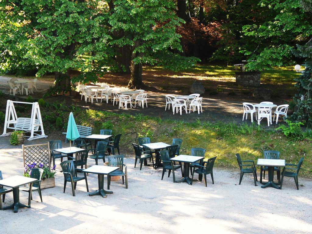 Hotel Le Mas Fleuri Vernet-les-Bains Exterior photo